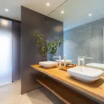 Leiro Residences - Preferred & Hotell 5*