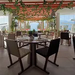 Leiro Residences - Preferred & Hotell Fuengirola
