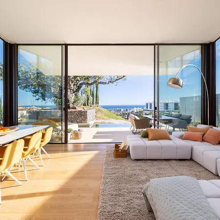 Leiro Residences 호텔 푸엔히롤라