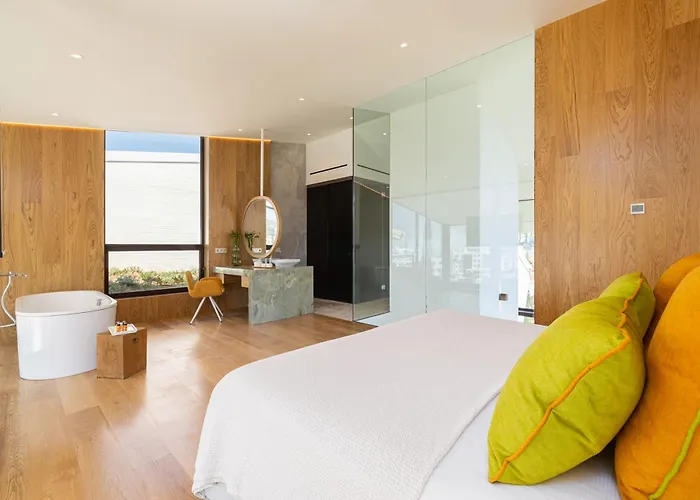 Leiro Residences - Preferred & 5*