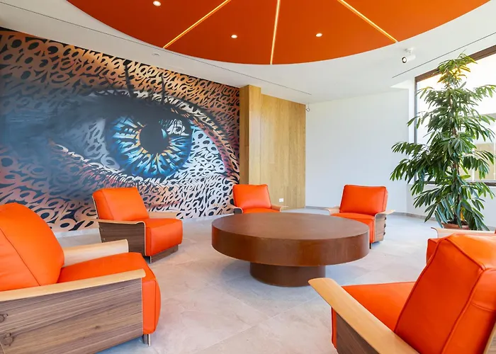 Hotel Leiro Residences - Preferred & 5*