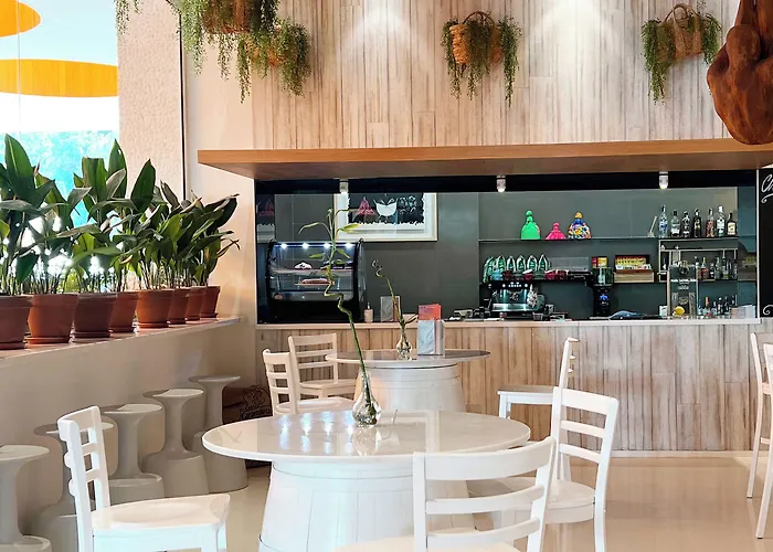 Leiro Residences - Preferred & Hotel