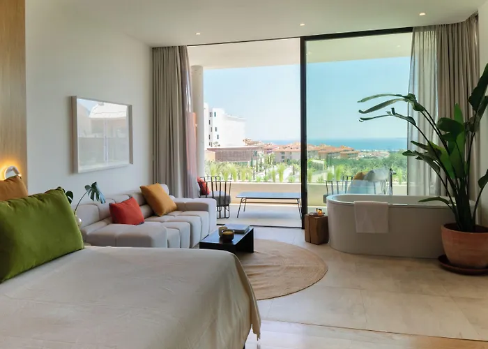 Hotel Leiro Residences - Preferred & 5*