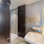 Leiro Residences - Preferred & 5*