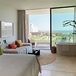 Hotel Leiro Residences - Preferred & 5*