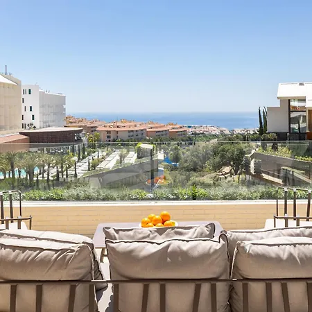 Leiro Residences 5*