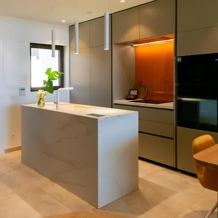 מלון Leiro Residences פואנגירולה
