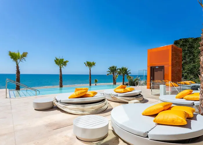 Leiro Residences - Preferred & 丰希罗拉