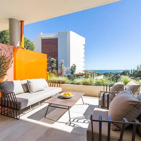 فندق Leiro Residences - Preferred & 5*