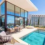 Leiro Residences - Preferred & Hotel